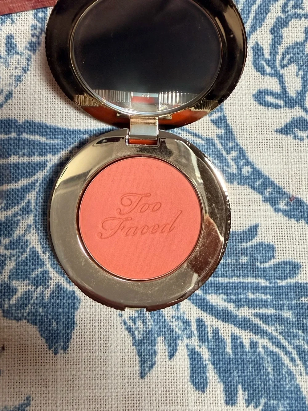 Too Faced Cloud Crush Blurring Blush – Pink